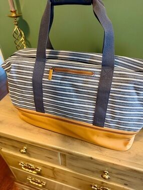 DSW Blue Striped Weekender Duffle Bag Large Travel Carry On Tote